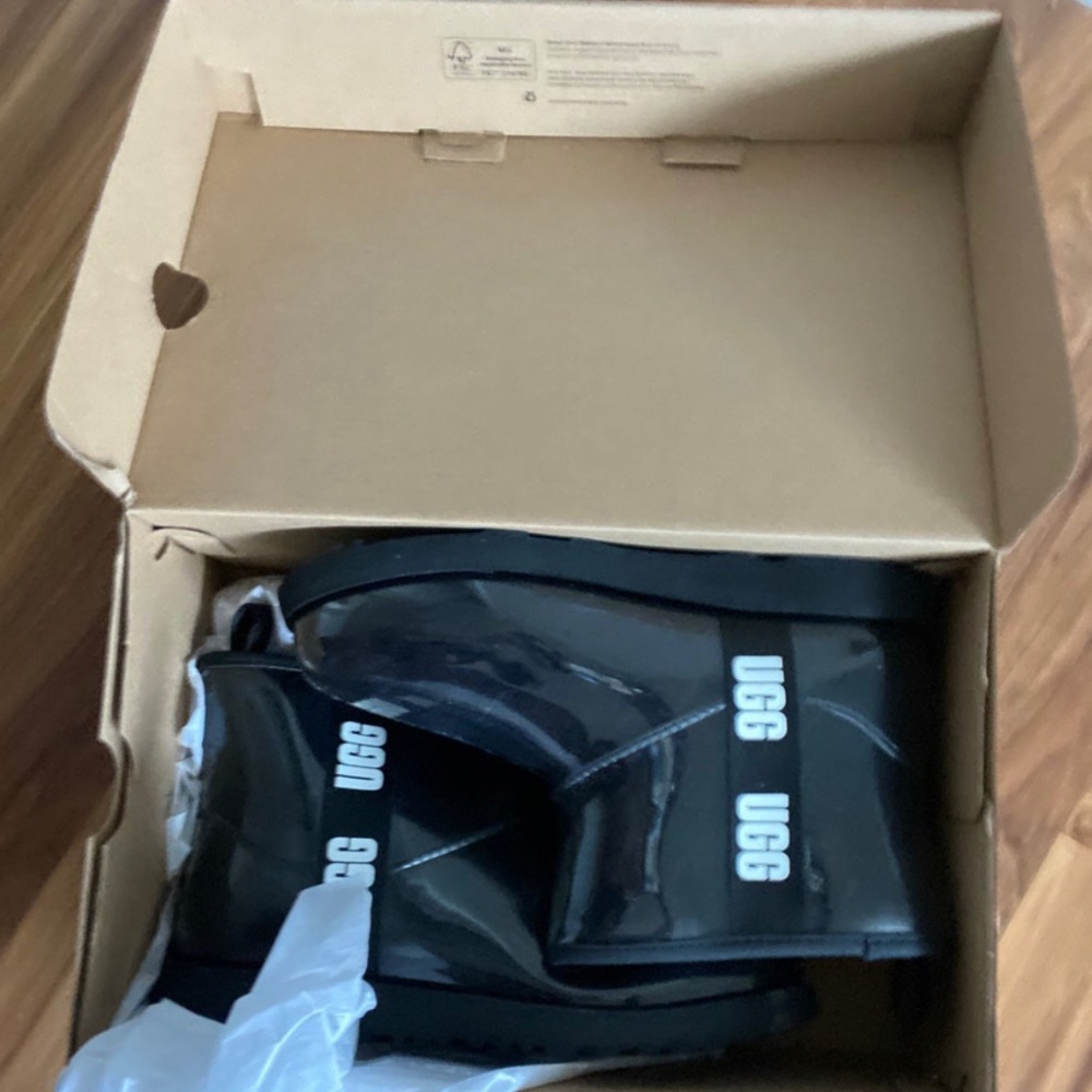 Ugg